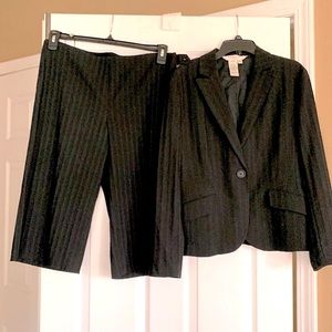 NEW Studio M, petite jacket, and crop pant outfit. Bold black, stretchy. Perfect